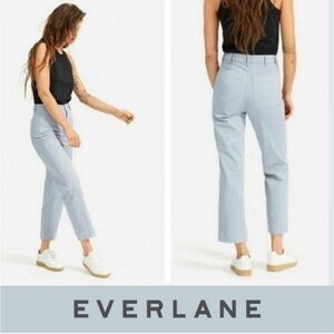 Everlane Lightweight Straight-Leg Crop Chino